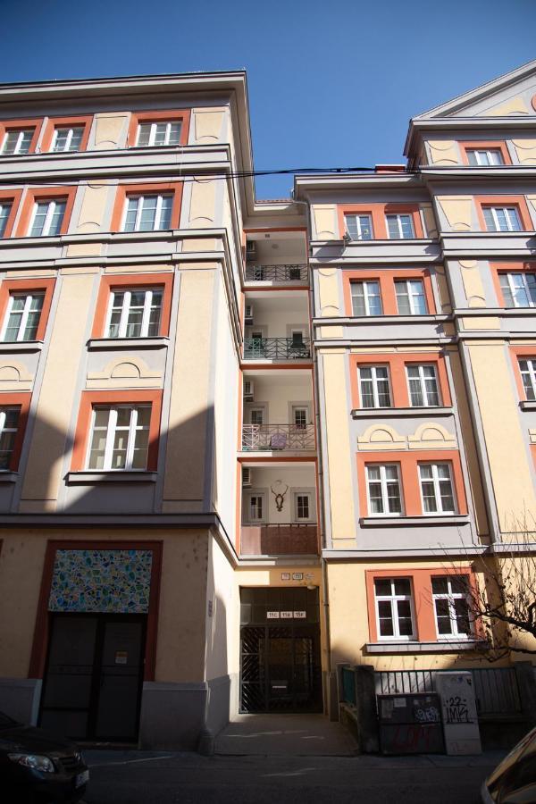 Velky 3-Izbovy Apartman Bratislava-Stare Mesto Exterior foto
