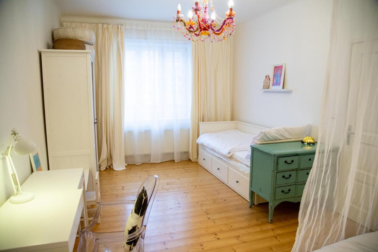 Velky 3-Izbovy Apartman Bratislava-Stare Mesto Exterior foto
